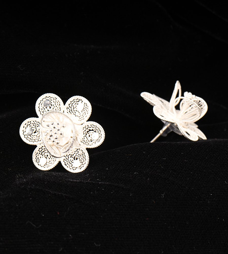 Filigree Flora Pasha
