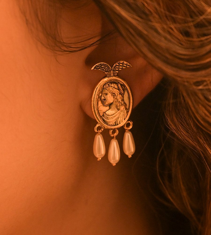 Monalisa Earrings